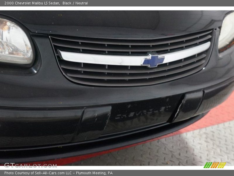 Black / Neutral 2000 Chevrolet Malibu LS Sedan