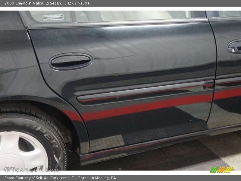 Black / Neutral 2000 Chevrolet Malibu LS Sedan