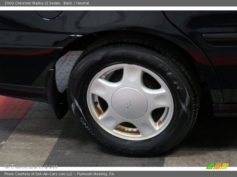 Black / Neutral 2000 Chevrolet Malibu LS Sedan