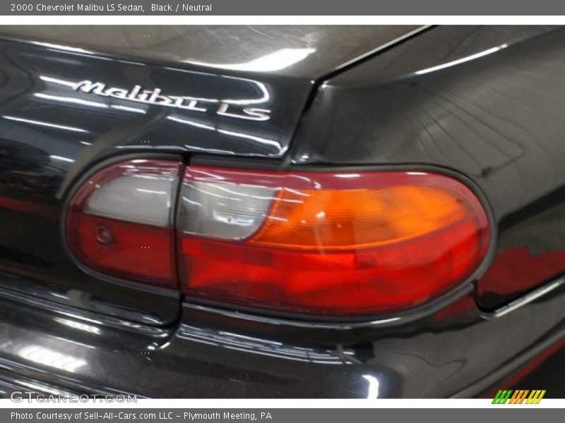 Black / Neutral 2000 Chevrolet Malibu LS Sedan