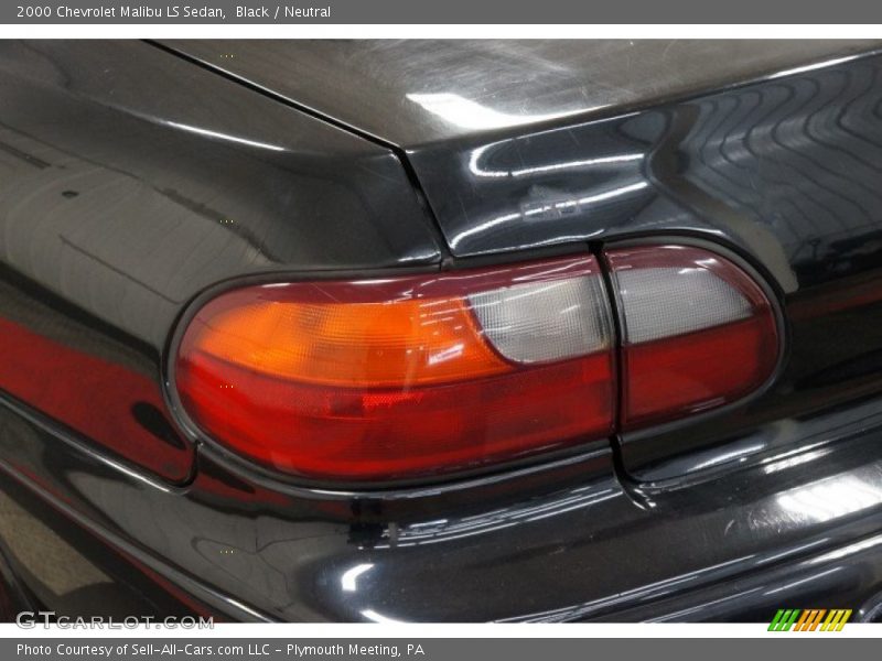 Black / Neutral 2000 Chevrolet Malibu LS Sedan