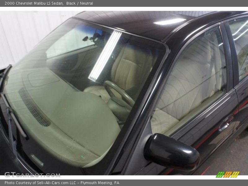 Black / Neutral 2000 Chevrolet Malibu LS Sedan