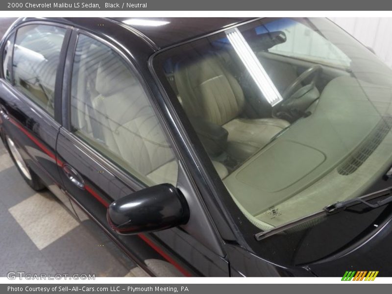 Black / Neutral 2000 Chevrolet Malibu LS Sedan
