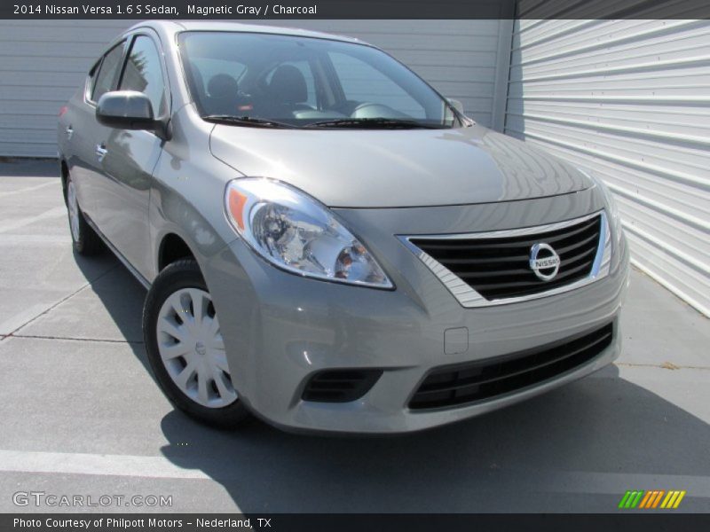 Magnetic Gray / Charcoal 2014 Nissan Versa 1.6 S Sedan