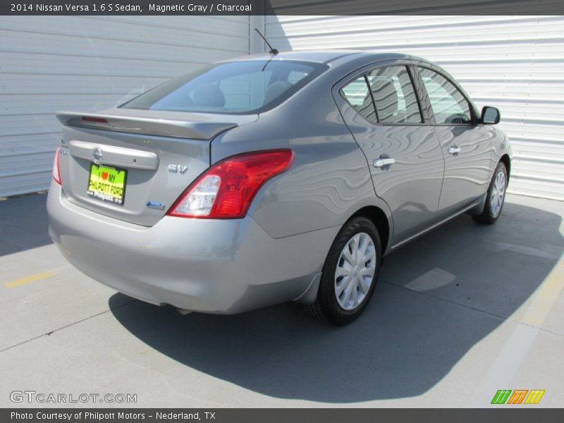 Magnetic Gray / Charcoal 2014 Nissan Versa 1.6 S Sedan