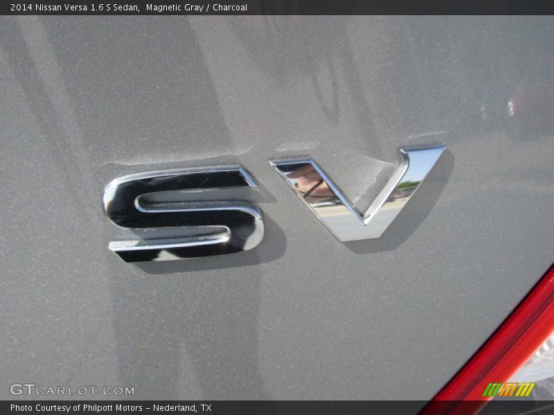Magnetic Gray / Charcoal 2014 Nissan Versa 1.6 S Sedan