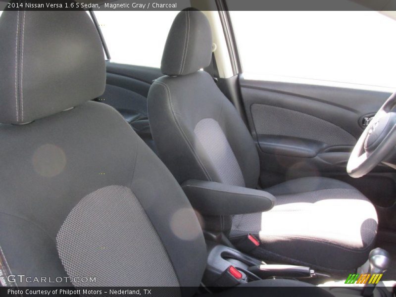 Magnetic Gray / Charcoal 2014 Nissan Versa 1.6 S Sedan
