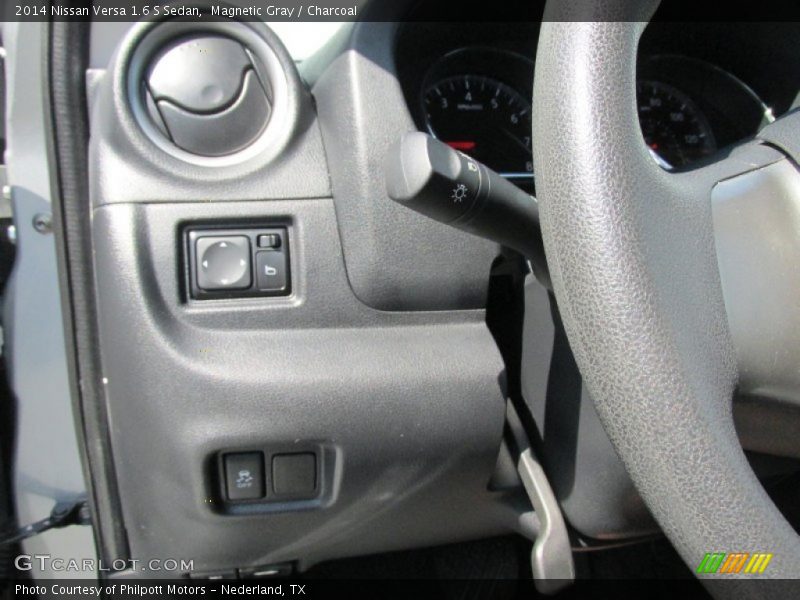 Magnetic Gray / Charcoal 2014 Nissan Versa 1.6 S Sedan