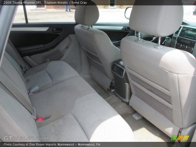 Titanium Metallic / Stone Gray 2006 Toyota 4Runner SR5