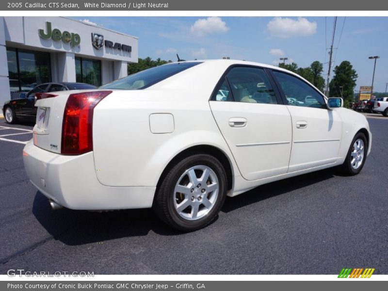 White Diamond / Light Neutral 2005 Cadillac CTS Sedan