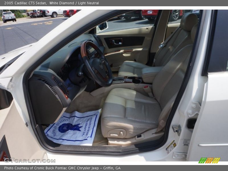 White Diamond / Light Neutral 2005 Cadillac CTS Sedan