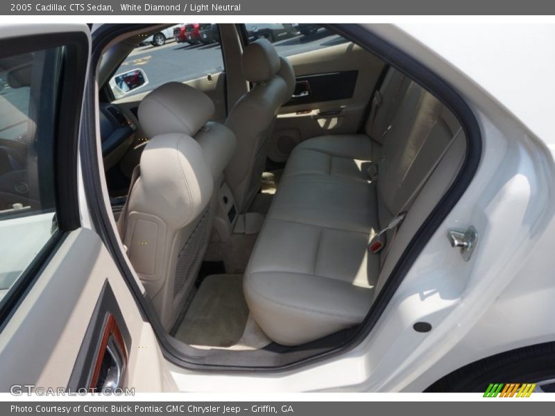 White Diamond / Light Neutral 2005 Cadillac CTS Sedan