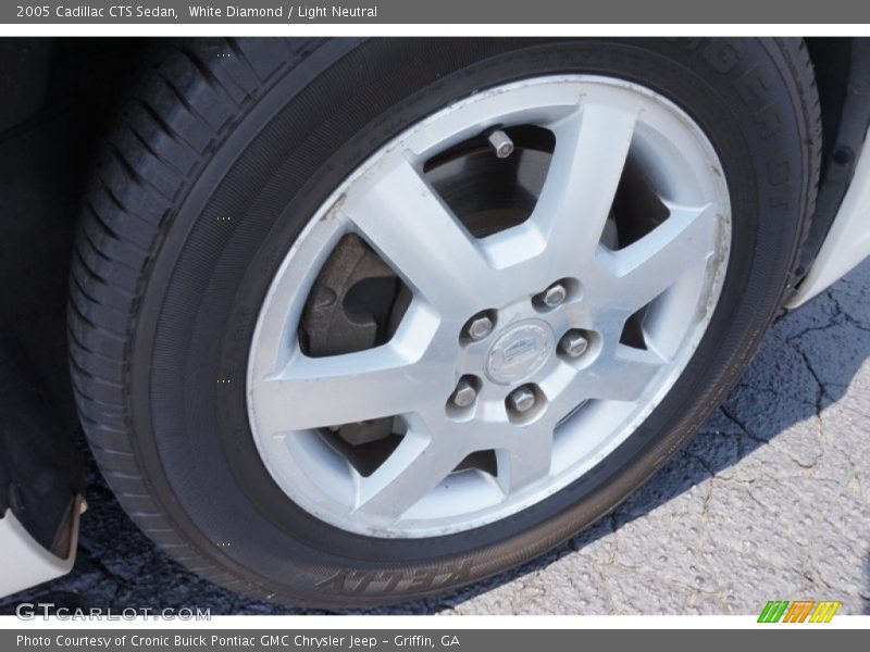 White Diamond / Light Neutral 2005 Cadillac CTS Sedan