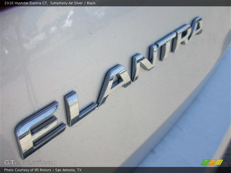 Symphony Air Silver / Black 2016 Hyundai Elantra GT
