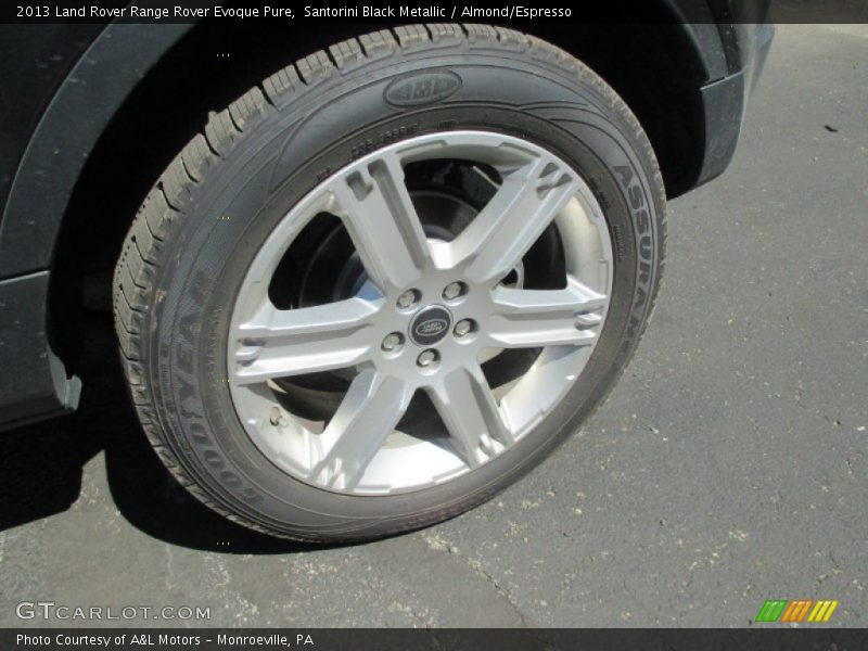 Santorini Black Metallic / Almond/Espresso 2013 Land Rover Range Rover Evoque Pure