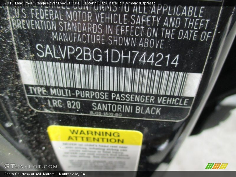 Santorini Black Metallic / Almond/Espresso 2013 Land Rover Range Rover Evoque Pure