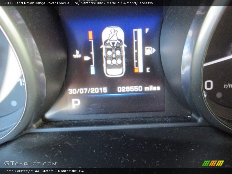Santorini Black Metallic / Almond/Espresso 2013 Land Rover Range Rover Evoque Pure
