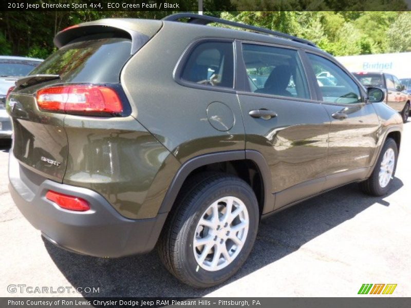 ECO Green Pearl / Black 2016 Jeep Cherokee Sport 4x4