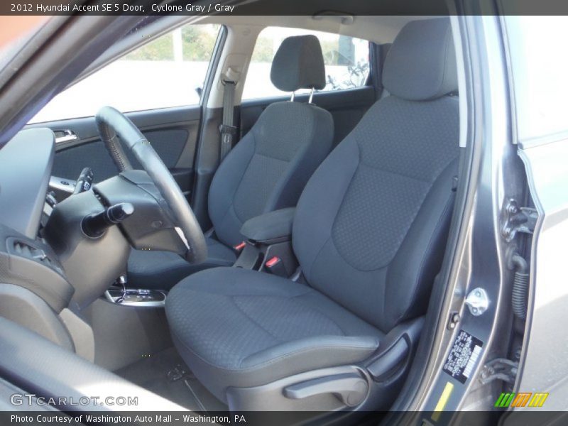 Cyclone Gray / Gray 2012 Hyundai Accent SE 5 Door