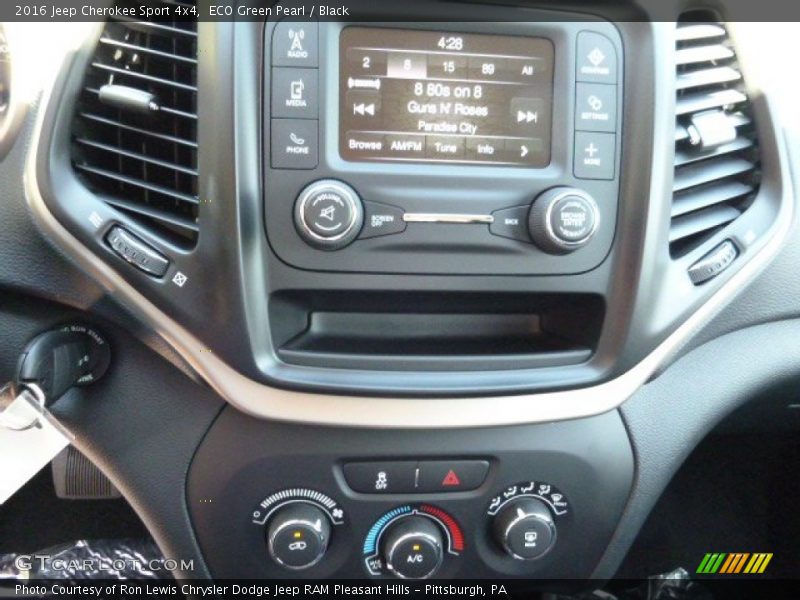 ECO Green Pearl / Black 2016 Jeep Cherokee Sport 4x4