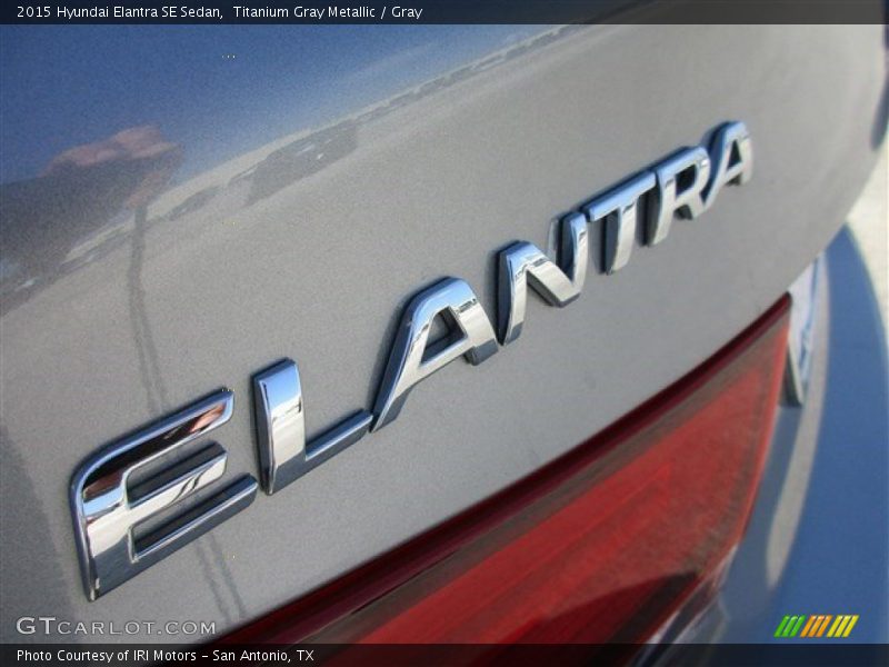 Titanium Gray Metallic / Gray 2015 Hyundai Elantra SE Sedan