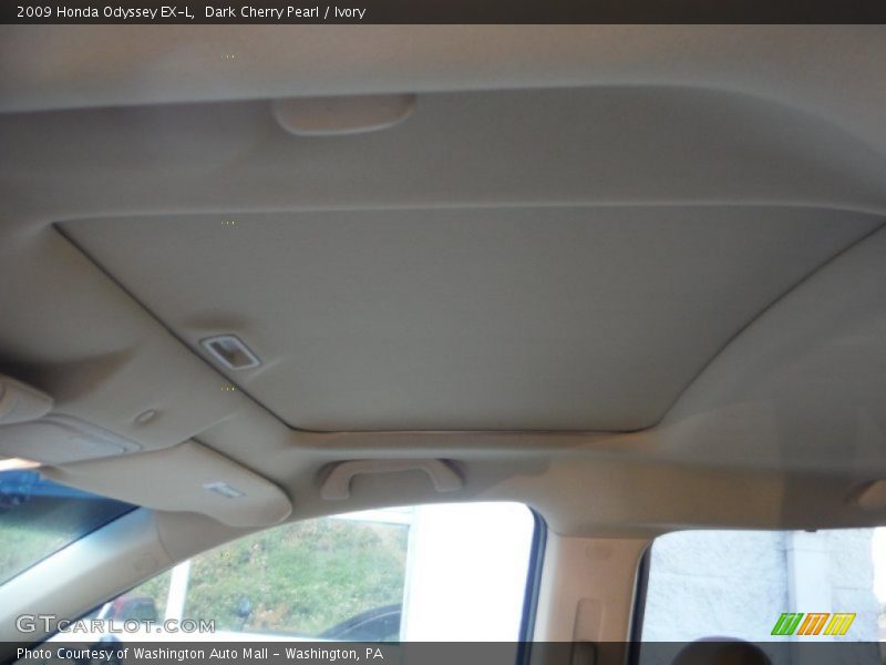 Dark Cherry Pearl / Ivory 2009 Honda Odyssey EX-L