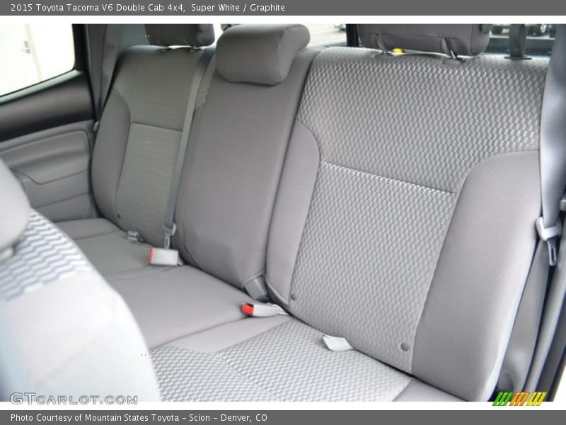 Super White / Graphite 2015 Toyota Tacoma V6 Double Cab 4x4