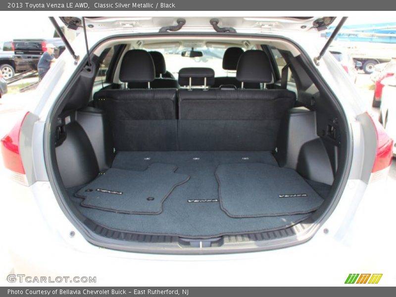 Classic Silver Metallic / Black 2013 Toyota Venza LE AWD