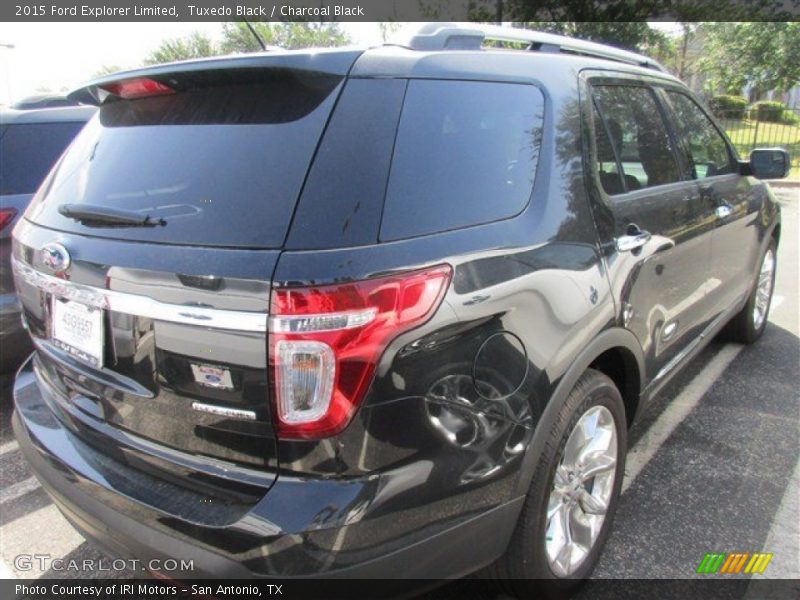 Tuxedo Black / Charcoal Black 2015 Ford Explorer Limited