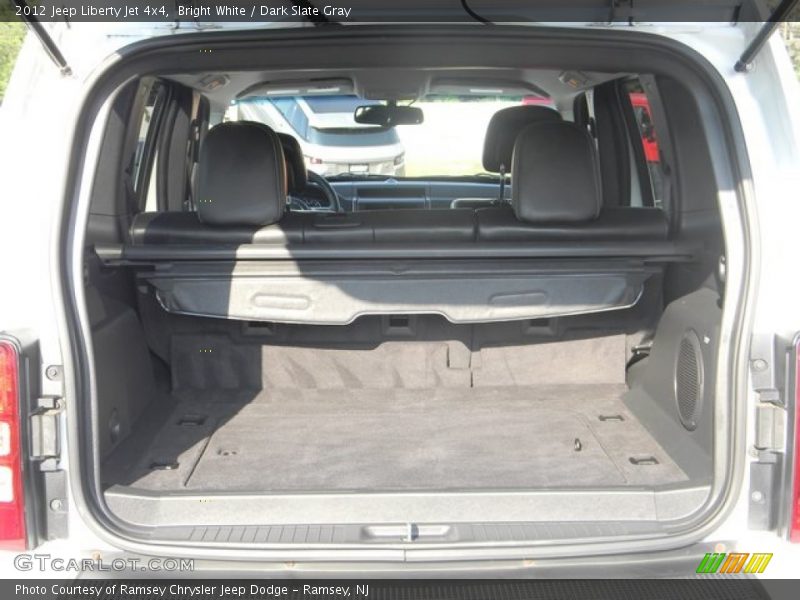 Bright White / Dark Slate Gray 2012 Jeep Liberty Jet 4x4