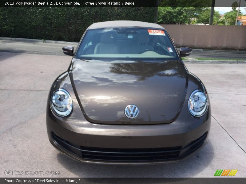 Toffee Brown Metallic / Beige 2013 Volkswagen Beetle 2.5L Convertible