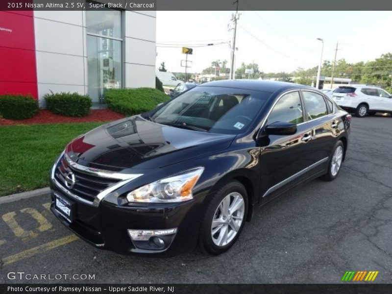 Super Black / Charcoal 2015 Nissan Altima 2.5 SV
