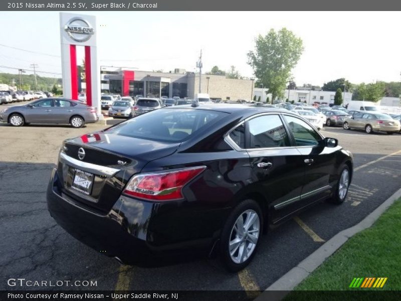 Super Black / Charcoal 2015 Nissan Altima 2.5 SV