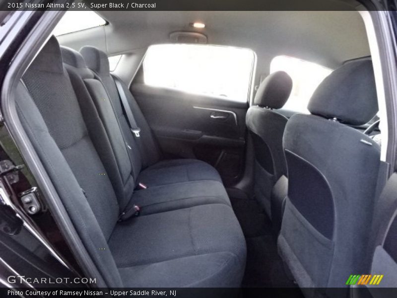 Super Black / Charcoal 2015 Nissan Altima 2.5 SV