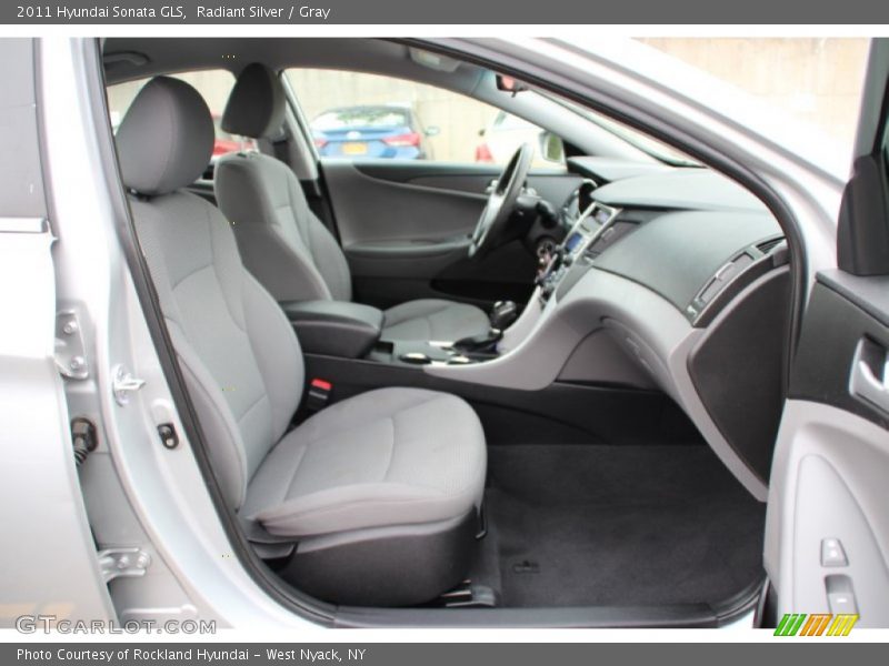 Radiant Silver / Gray 2011 Hyundai Sonata GLS