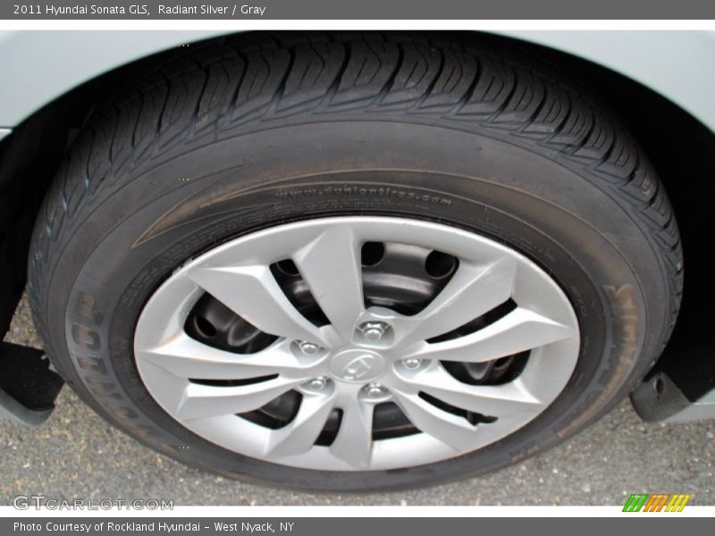 Radiant Silver / Gray 2011 Hyundai Sonata GLS
