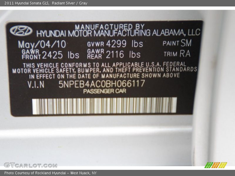 Radiant Silver / Gray 2011 Hyundai Sonata GLS