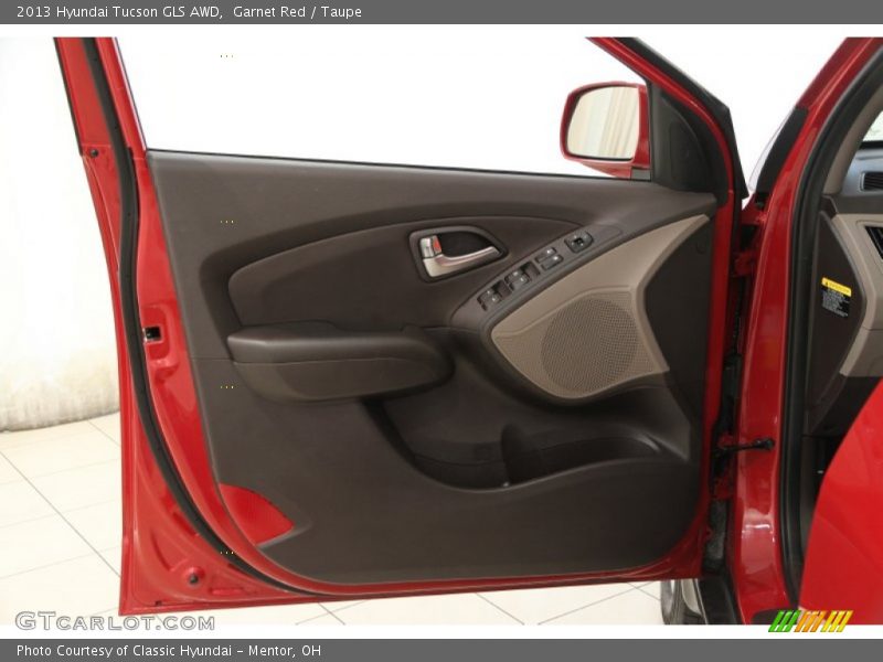 Garnet Red / Taupe 2013 Hyundai Tucson GLS AWD