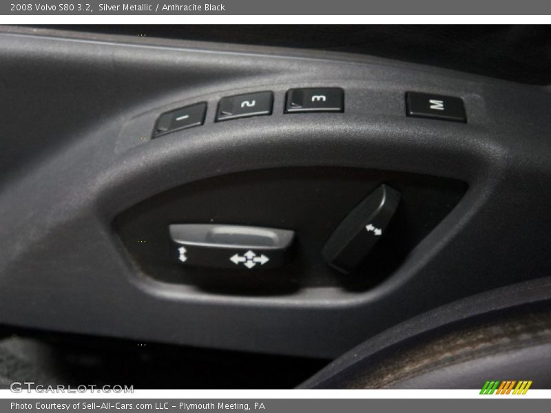 Silver Metallic / Anthracite Black 2008 Volvo S80 3.2