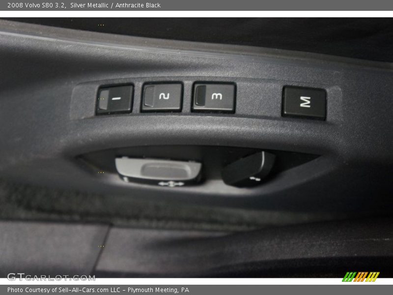 Silver Metallic / Anthracite Black 2008 Volvo S80 3.2