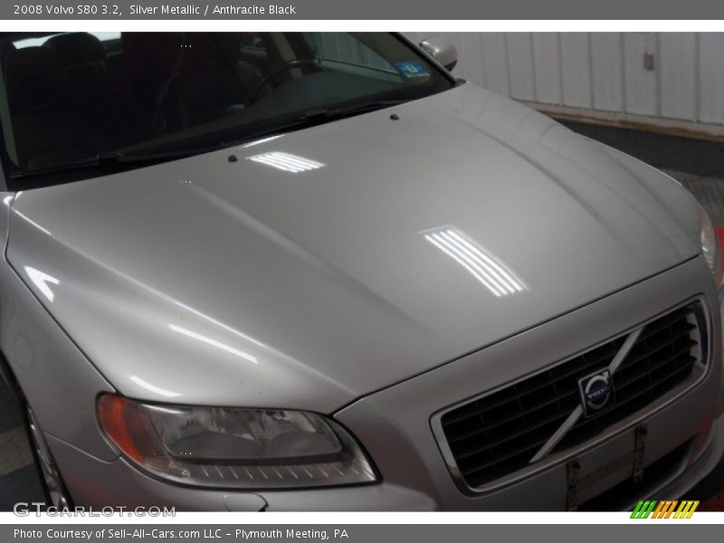 Silver Metallic / Anthracite Black 2008 Volvo S80 3.2