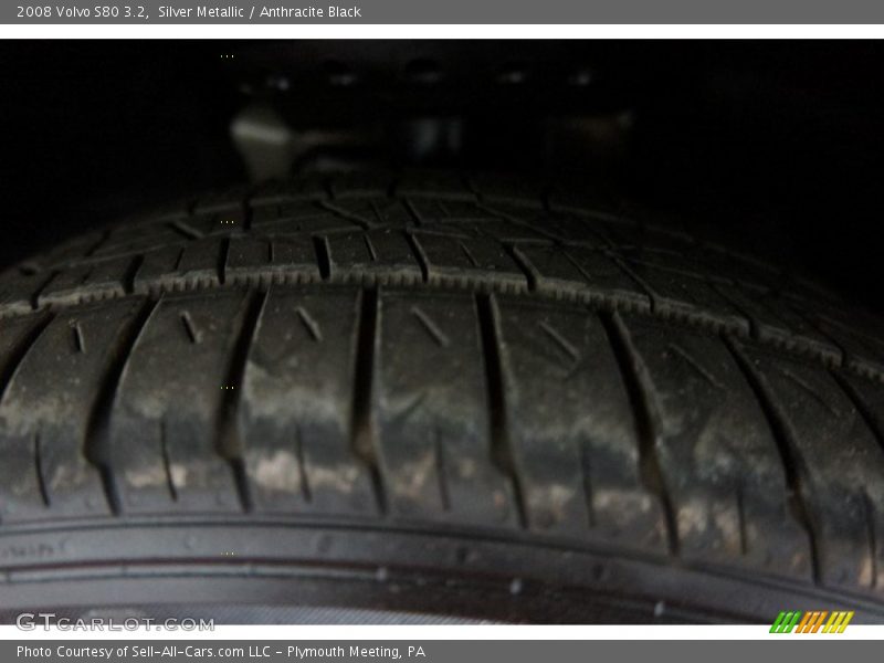 Silver Metallic / Anthracite Black 2008 Volvo S80 3.2