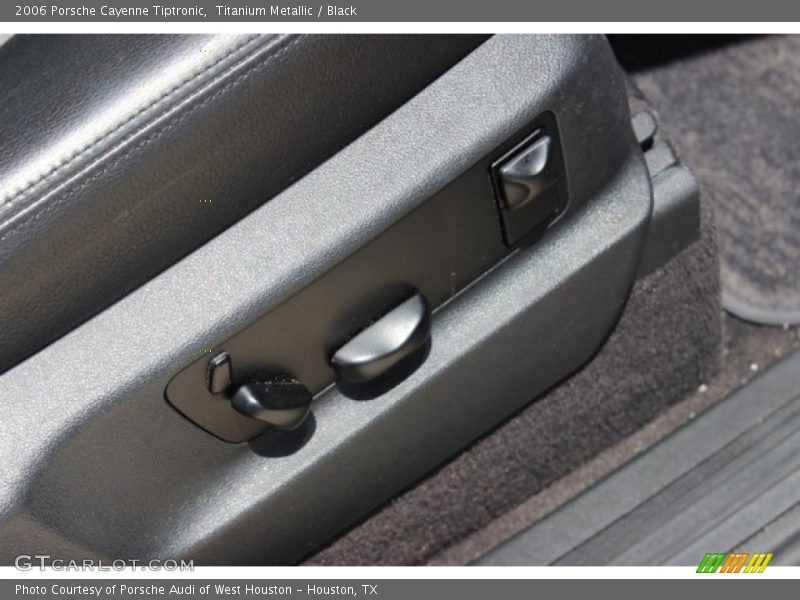 Titanium Metallic / Black 2006 Porsche Cayenne Tiptronic