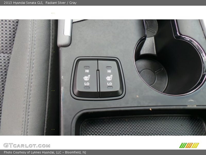 Radiant Silver / Gray 2013 Hyundai Sonata GLS