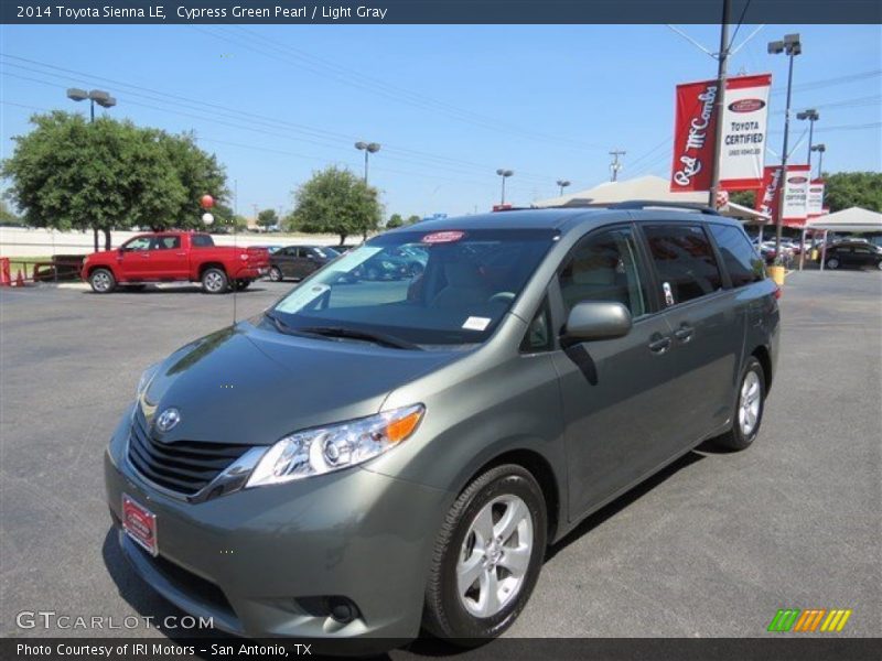 Cypress Green Pearl / Light Gray 2014 Toyota Sienna LE