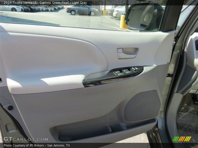 Cypress Green Pearl / Light Gray 2014 Toyota Sienna LE