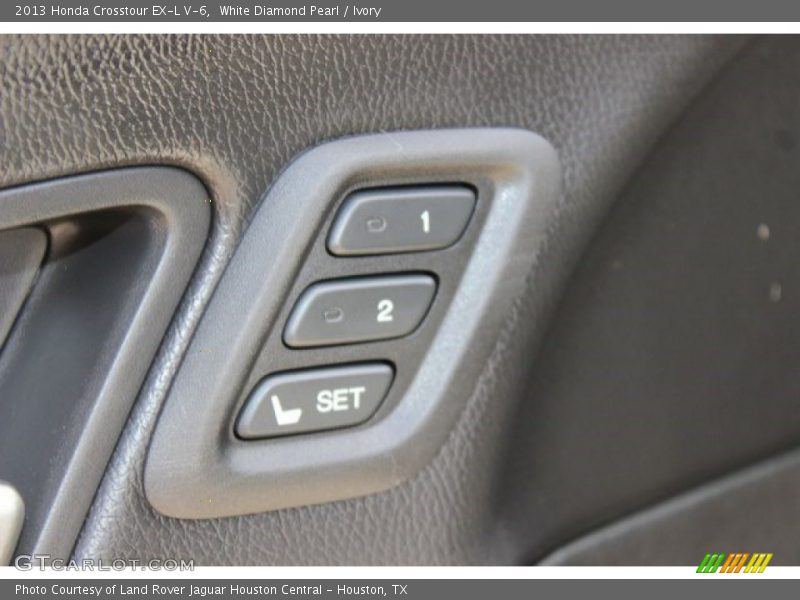 White Diamond Pearl / Ivory 2013 Honda Crosstour EX-L V-6