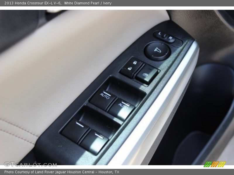 White Diamond Pearl / Ivory 2013 Honda Crosstour EX-L V-6