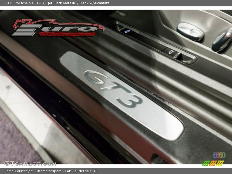 Jet Black Metallic / Black w/Alcantara 2015 Porsche 911 GT3