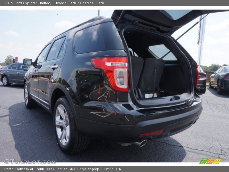 Tuxedo Black / Charcoal Black 2015 Ford Explorer Limited
